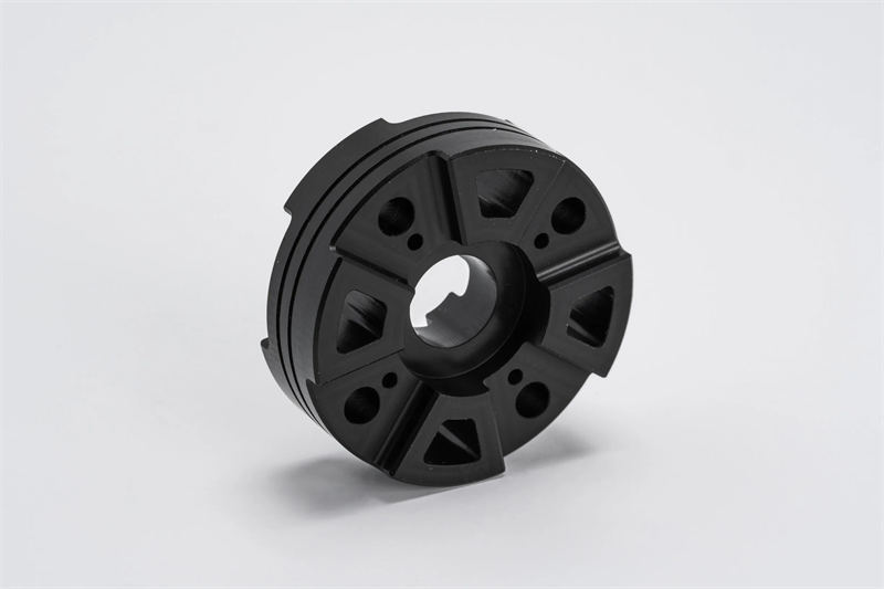Tillverkning med polyacetal kontra Delrin